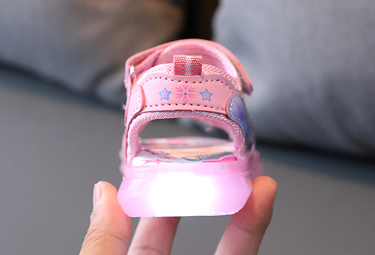 Children's Sandals Glow Beach Walking Shoes For Primary And Secondary School Students