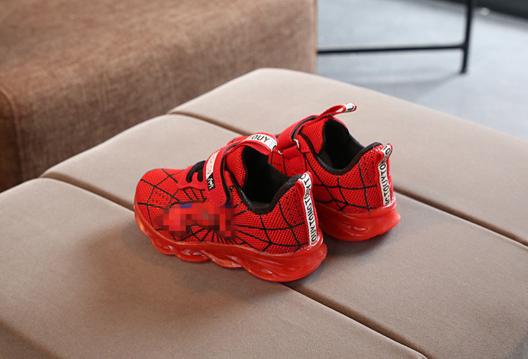 Children's Cartoon Sports Wear-Resistant Running Shoes With Led Light