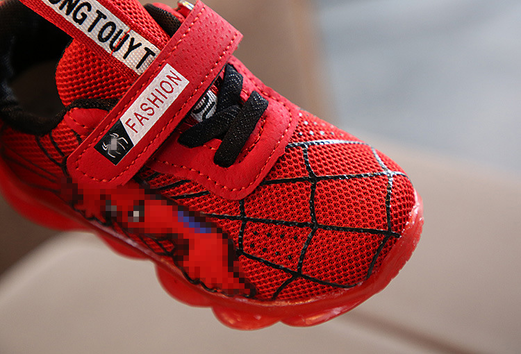 Children's Cartoon Sports Wear-Resistant Running Shoes With Led Light