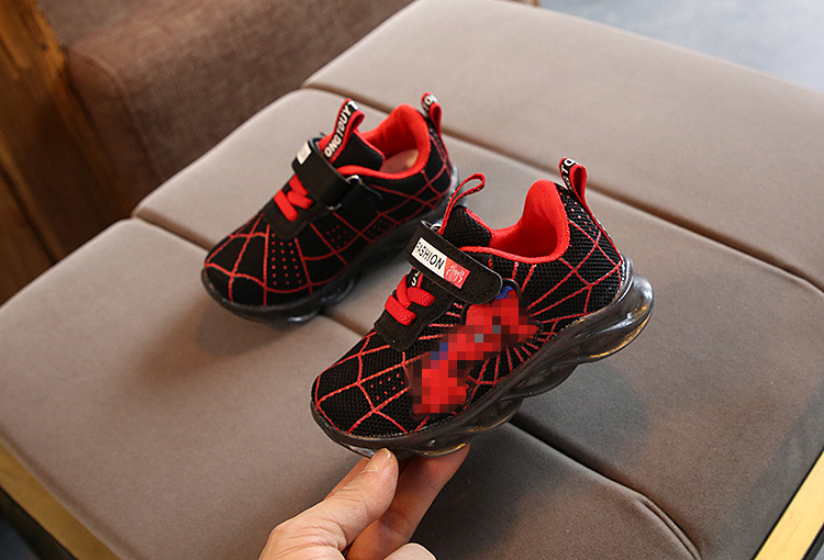 Children's Cartoon Sports Wear-Resistant Running Shoes With Led Light