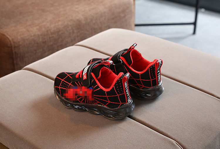 Children's Cartoon Sports Wear-Resistant Running Shoes With Led Light