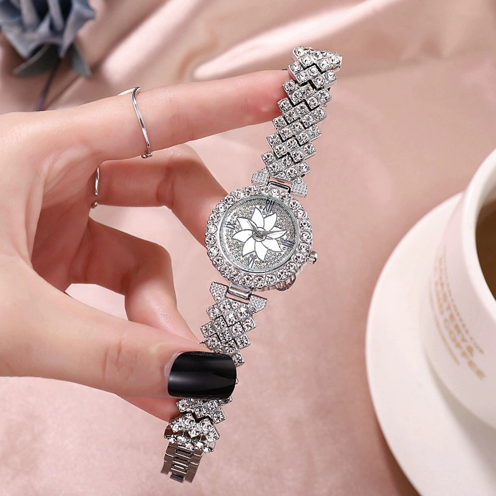 Ladies Full Star Bracelet With Diamond Time Flower Tray Roman Two-Piece Set