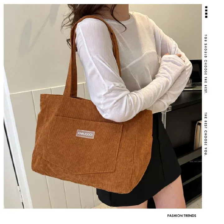 Corduroy Material Soft And Comfortable Workmanship Fine Magnetic Buckle Open And Close Shoulder Bag