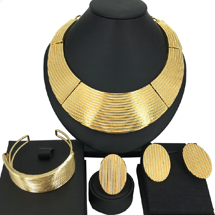 Exclusive original design jewelry New Fashion Luxury Gold Queen Ring Bracelet Earrings Necklace Women's Fashion Jewelry Birthday Gift Luxury Women's Jewelry 5-Piece Bracelet Necklace Earrings