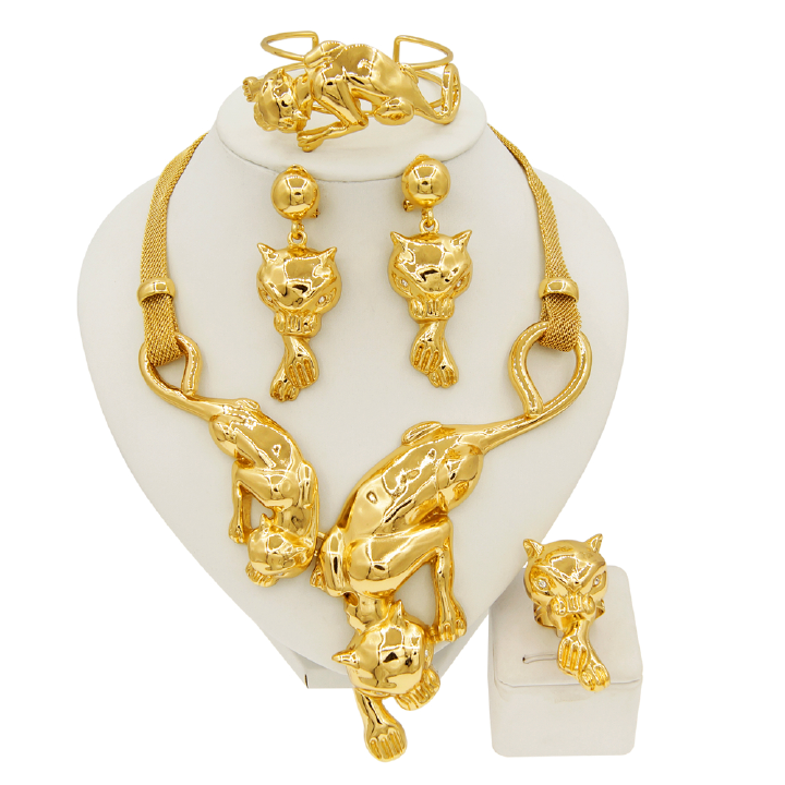Bride's wedding jewelry Smooth 24K gold leopard pendant New Fashion Jewelry Necklace Earrings Ring Luxury Gold Necklace Set Brazil New Luxury Women Fashion Jewelry Birthday Gift Wedding accessories