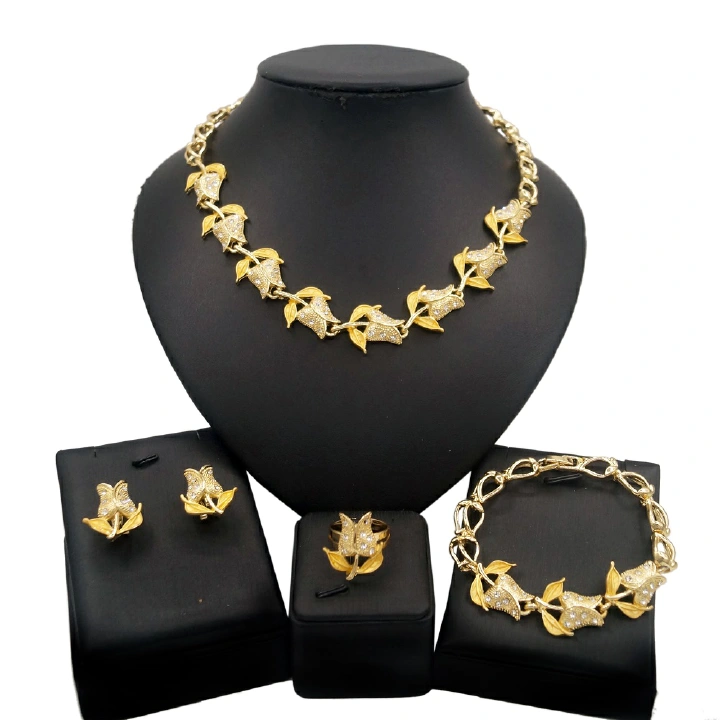 Bridal jewelry 5pcs  set European and American fashion jewelry Roses small flowers diamond necklace Ring earrings Bracelet set Fashion bride decoration gifts Gold women exclusive gifts New Year gifts