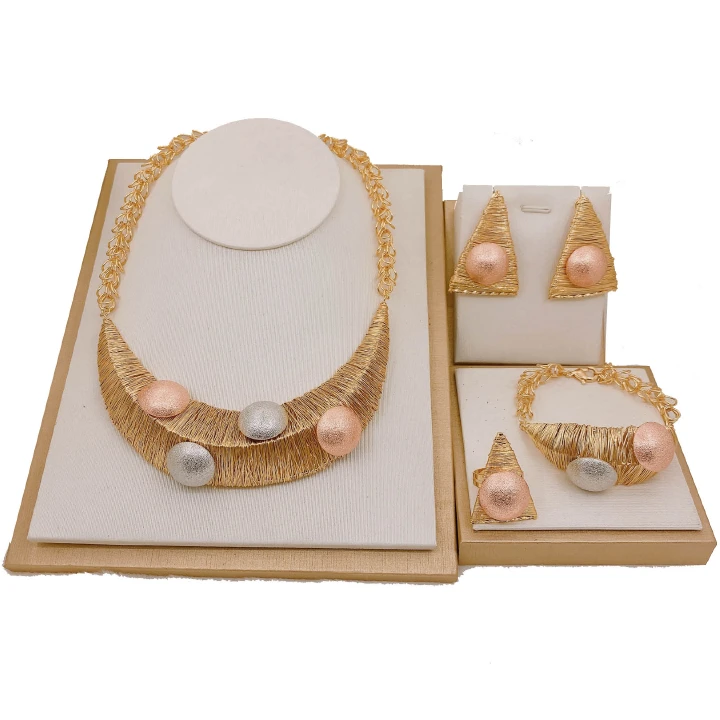 Bridal Jewelry Fashion European and American Jewelry Pendant Earrings Bracelet Set Fashion Bridal Decoration 5 Pieces One Set Gift Plating 24K Gold Exclusive Gift for Women Original Design