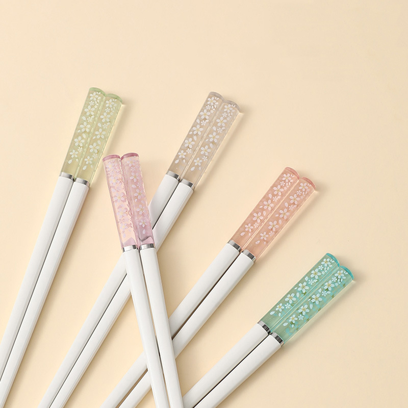 1 Pair Amber Sakura Chopsticks Japanese Cherry Blossom Pattern Chopsticks Reusable Food Sticks Kitchen Tableware