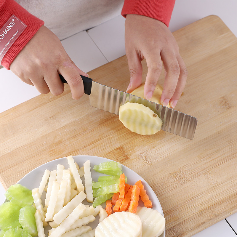 Multifunctional Stainless Steel French Fries Slicer Knife Wave Potato Cutter Wavy Knife for Cucumber Carrot Fruit Vegetable Slicers Useful Stainless Steel kitchen Gadge Tool