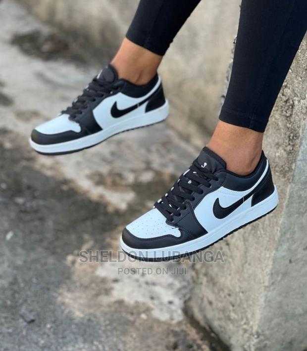 men`s low cut jordan one breathable sneaker shoes