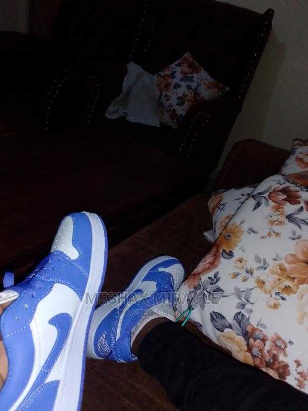 men`s low cut jordan one breathable sneaker shoes