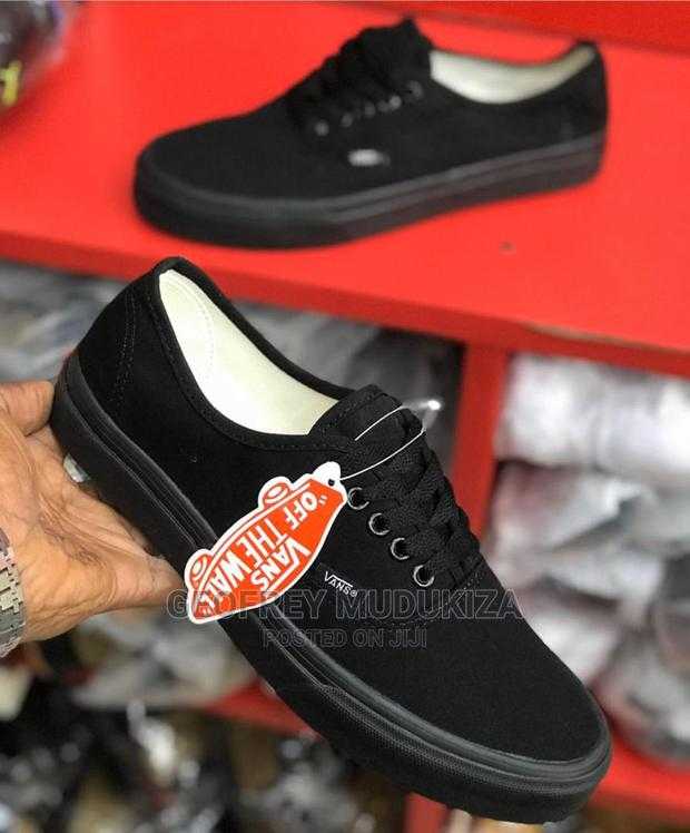 Fashion Men's Vans Unisex Rubber shoes for Men