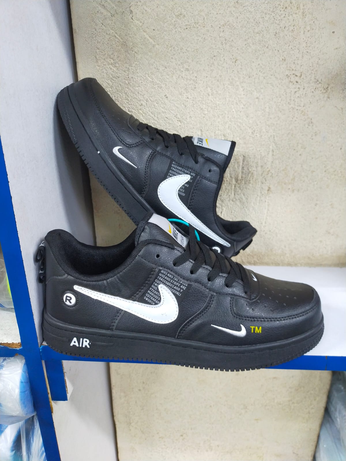 Original  Nike Air Force TM Nike Utility Low Black Breathable Airforce Men Women Fashion Sneakers