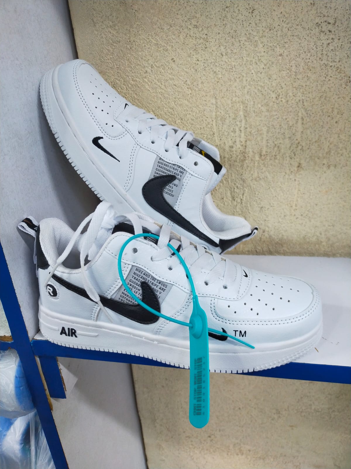 Original  Nike Air Force TM Nike Utility Low Black Breathable Airforce Men Women Fashion Sneakers