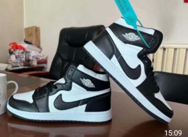 men`s jordan one breathable sneaker shoes