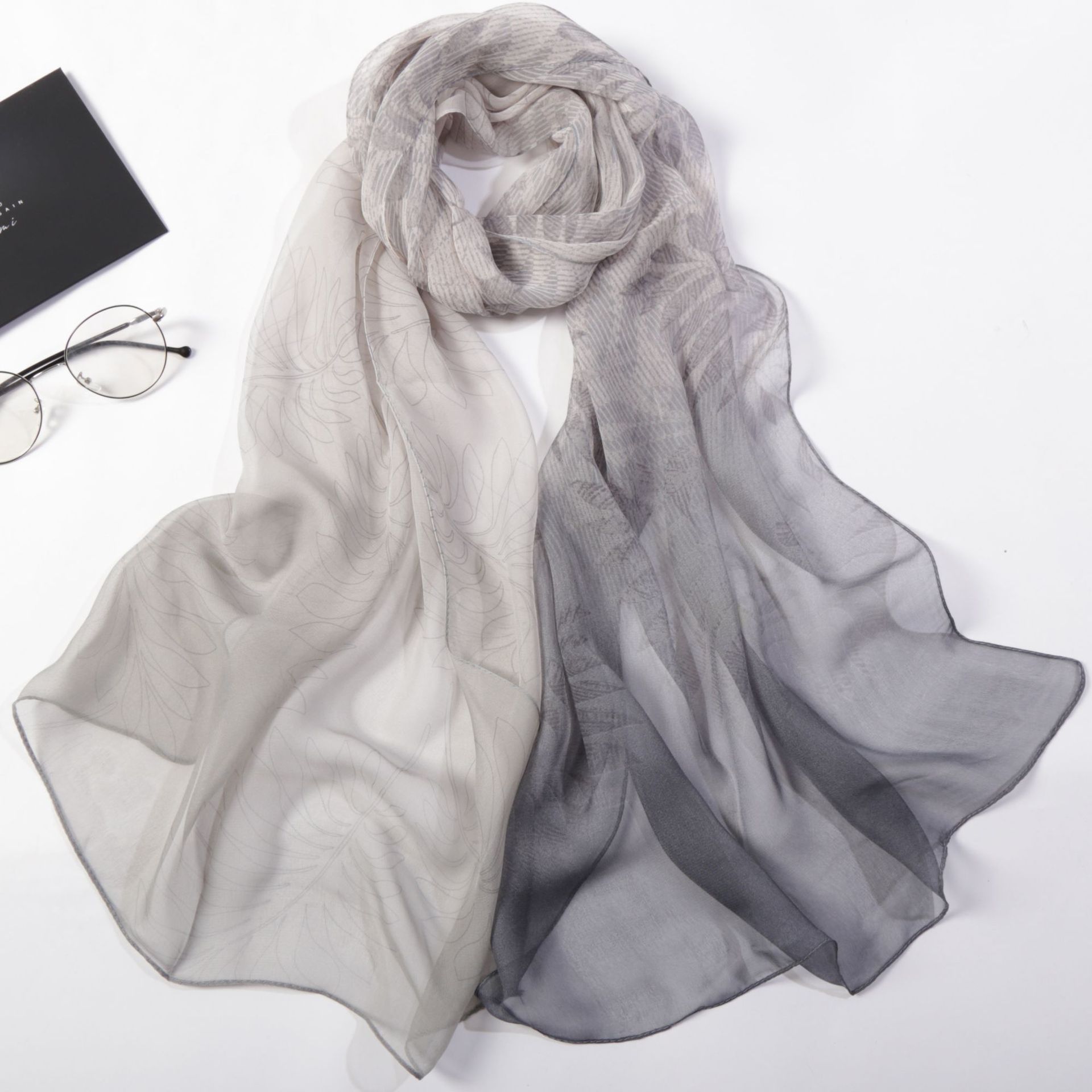 New Summer Women Gradient Colour Leaves Silk Scarf Feel Soft Korean Version Of The Thin Long Female Korean Version Of The Silk Smooth Flowing Beauty