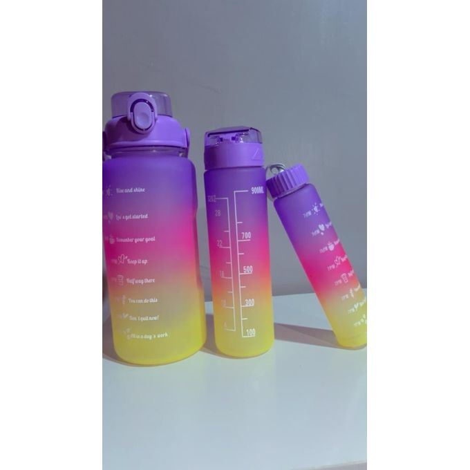 3 in 1 Motivational water bottle with time stamps, leak proof cup with straw and safety lock, adjustable strap. Made of food grade plastic bottle and silicone straw, convenient for drinking water.