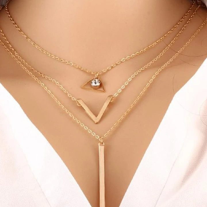 3 Pcs/set Fashion Crystal Women Necklaces Pendant 3 Trend Multilayer Metal Pendant Clavicle Chain Jewelry Gift Necklaces Best Multilayer Metal Triangle Pendant Clavicle Chain