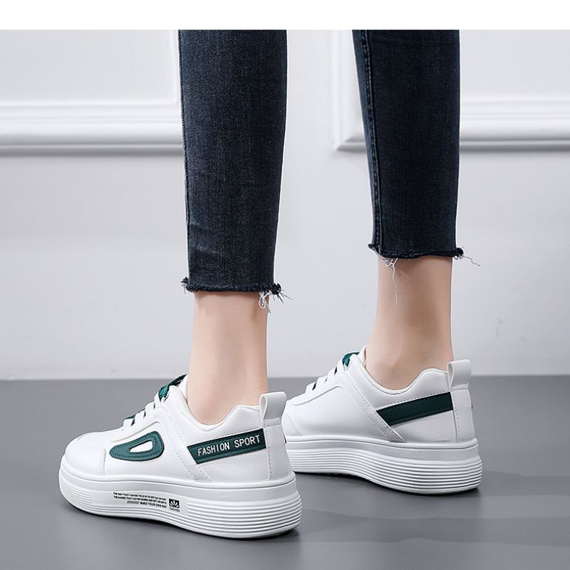 Skateboarding This Year's Popular Small White Shoes Female Students Simple Personality With Foreign Style New Show Foot Small Casual Board Shoes