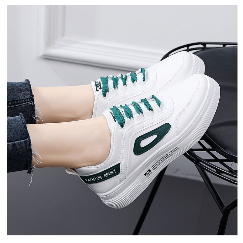 Skateboarding This Year's Popular Small White Shoes Female Students Simple Personality With Foreign Style New Show Foot Small Casual Board Shoes