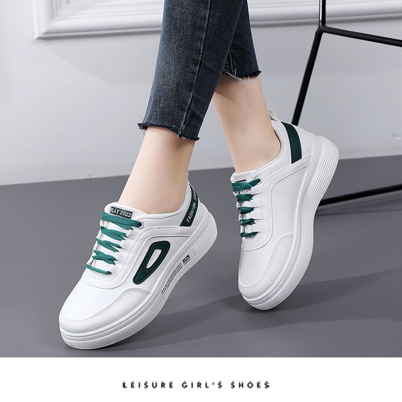 Skateboarding This Year's Popular Small White Shoes Female Students Simple Personality With Foreign Style New Show Foot Small Casual Board Shoes