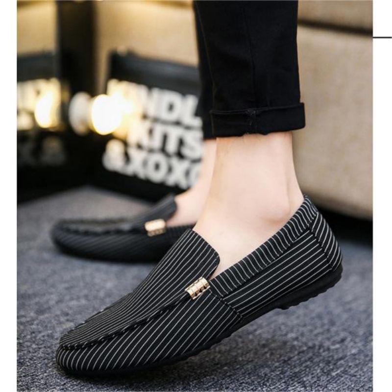 Loafers Spring And Summer Men's Loafers Large Size Lightweight Comfortable Flat Breathable Driving Shoes Slip-On Casual Lazy Shoes