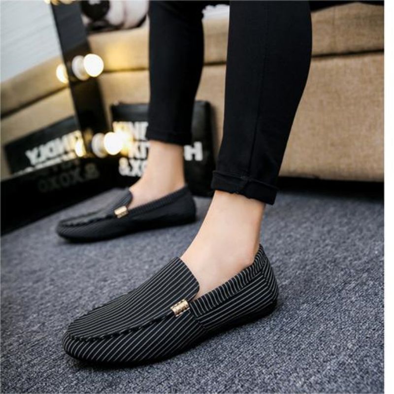 Loafers Spring And Summer Men's Loafers Large Size Lightweight Comfortable Flat Breathable Driving Shoes Slip-On Casual Lazy Shoes