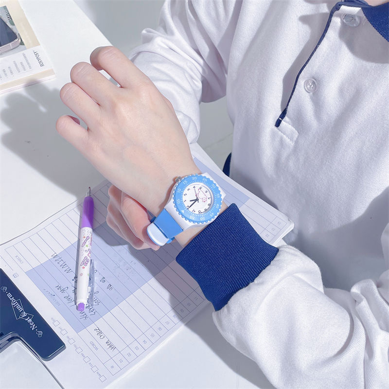 Fashion Silicone Women Watches Simple Sport Ladies Quartz Wristwatches Fresh Children Clock Gifts