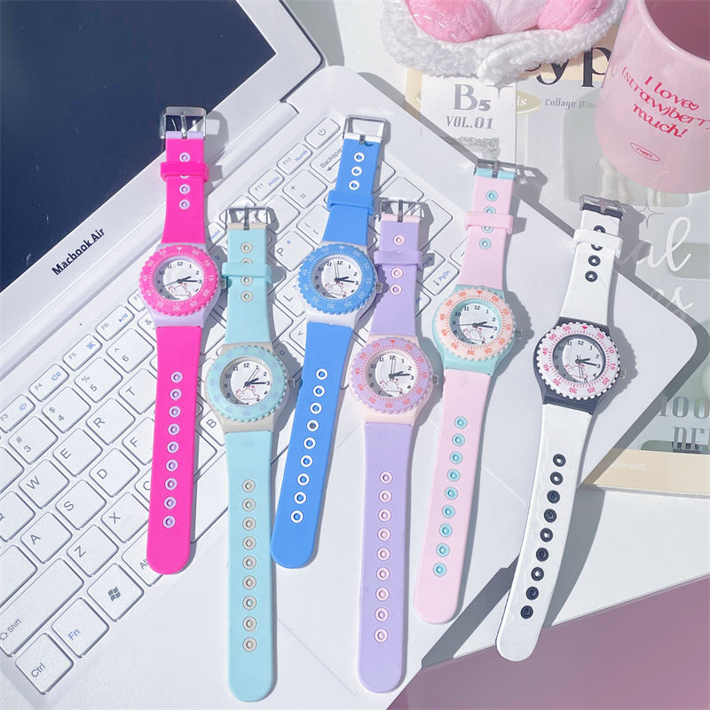 Fashion Silicone Women Watches Simple Sport Ladies Quartz Wristwatches Fresh Children Clock Gifts
