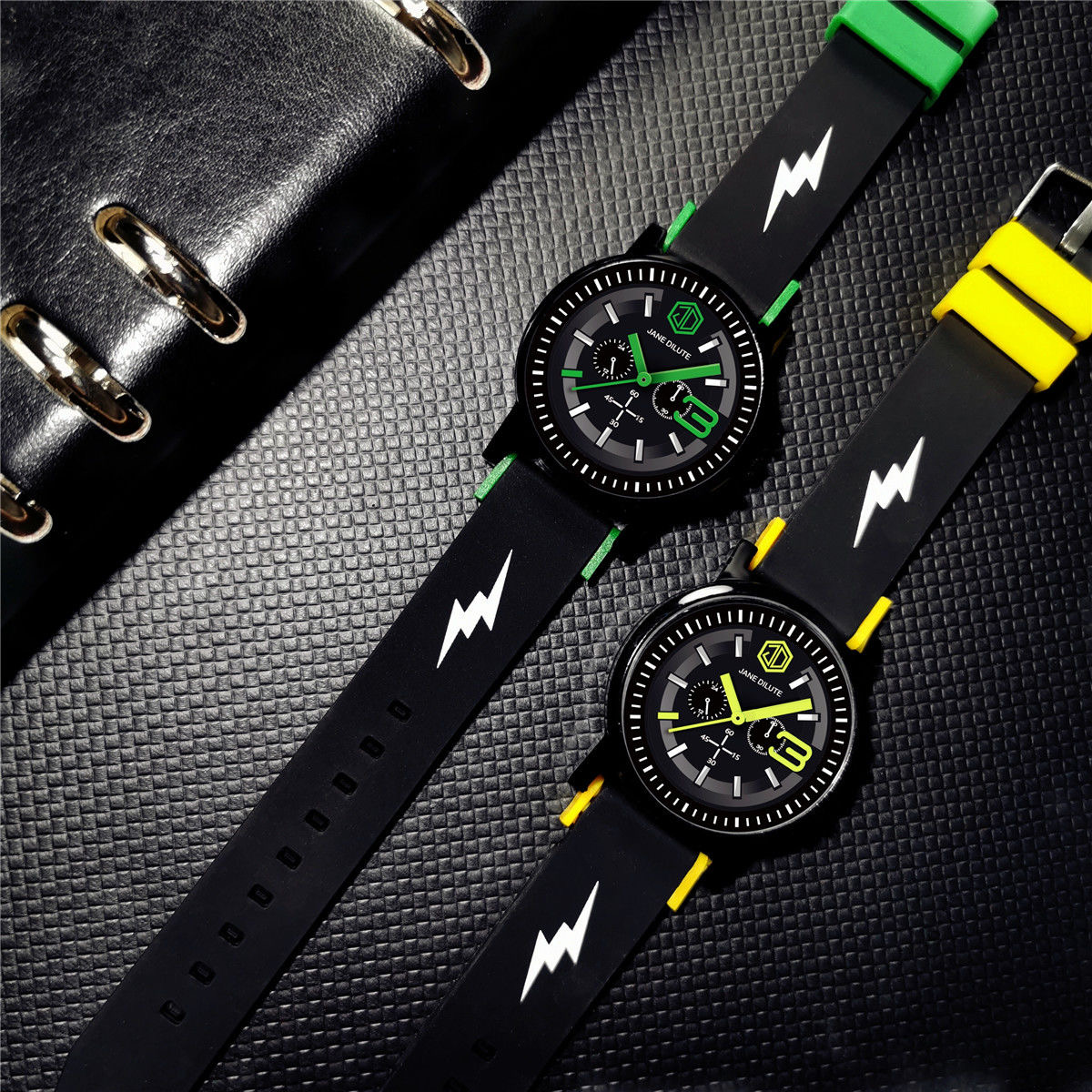 Fashion Electronic Watch Women Men Digital Sports Watches for Kids Girl Boy Student Wristwatch Round Clock