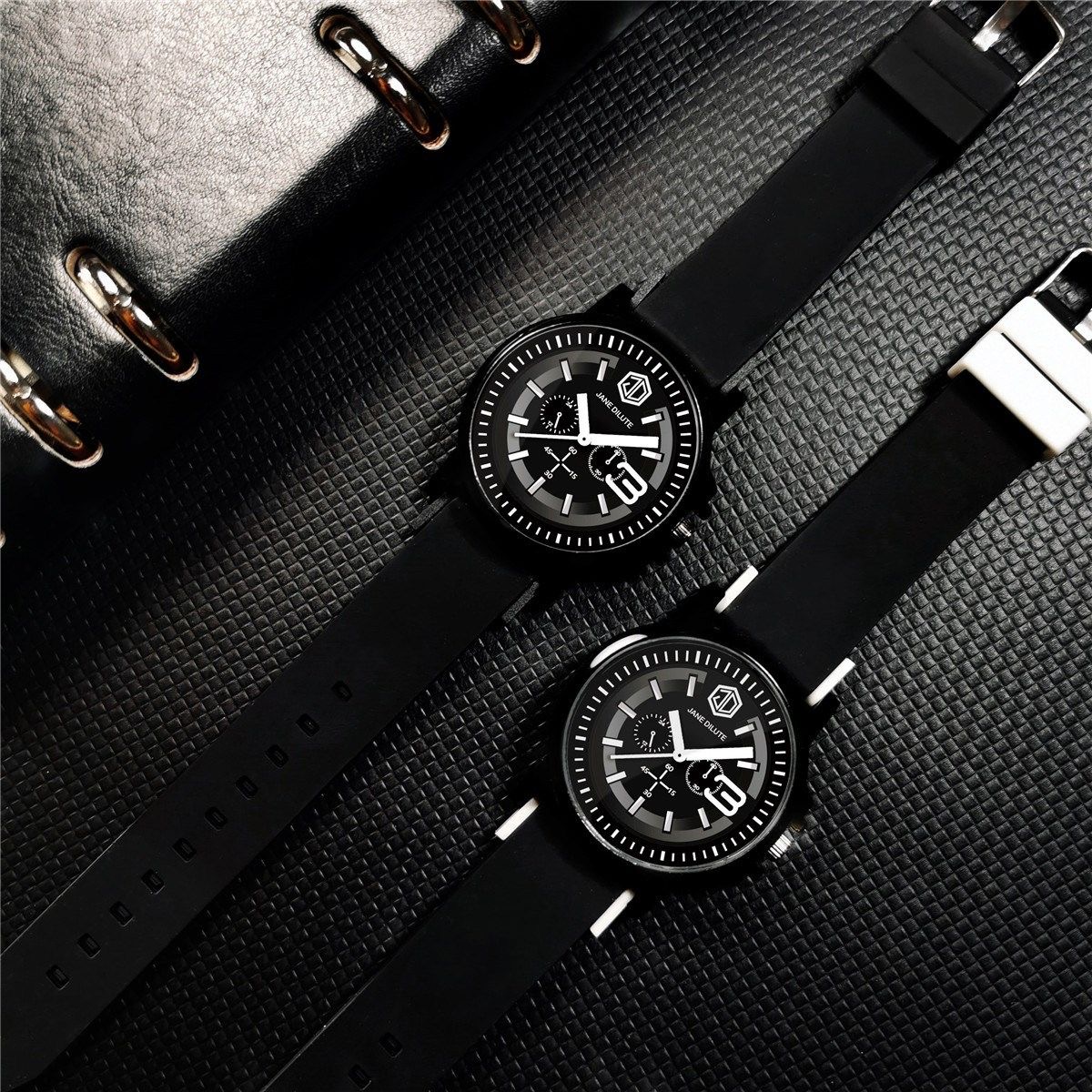 Fashion Electronic Watch Women Men Digital Sports Watches for Kids Girl Boy Student Wristwatch Round Clock