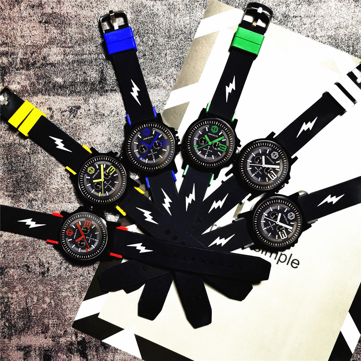 Fashion Electronic Watch Women Men Digital Sports Watches for Kids Girl Boy Student Wristwatch Round Clock