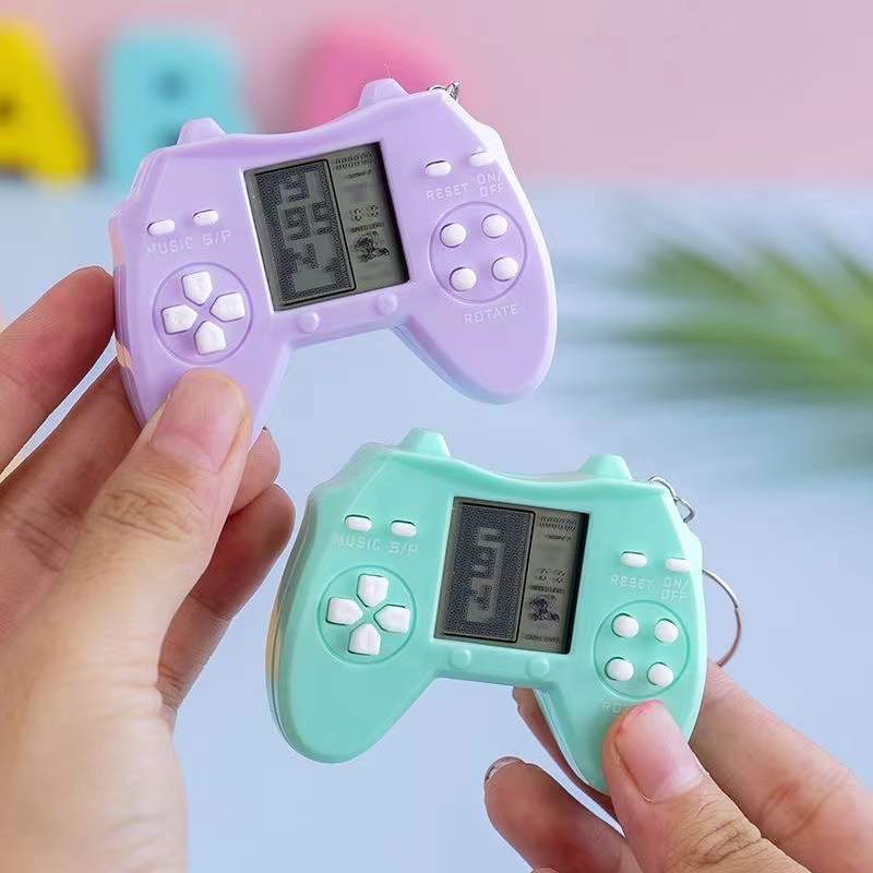 Mini Tetris Game Console Key Chain Classic Puzzle Game Toy Bag Pendant Car Key Ring Game Machine For Gift