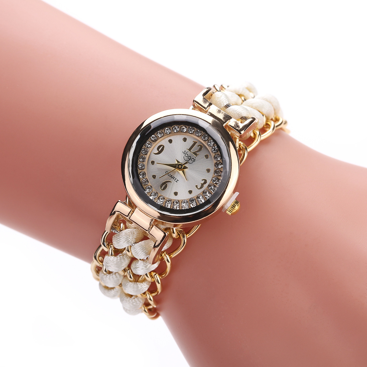 Women Knitting Rope Chain Winding Analog Quartz Movement Wrist Watch Fashionable Simple Style Quartz Wristwatch Electronic Watch