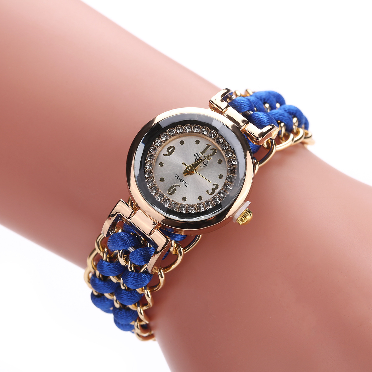 Women Knitting Rope Chain Winding Analog Quartz Movement Wrist Watch Fashionable Simple Style Quartz Wristwatch Electronic Watch