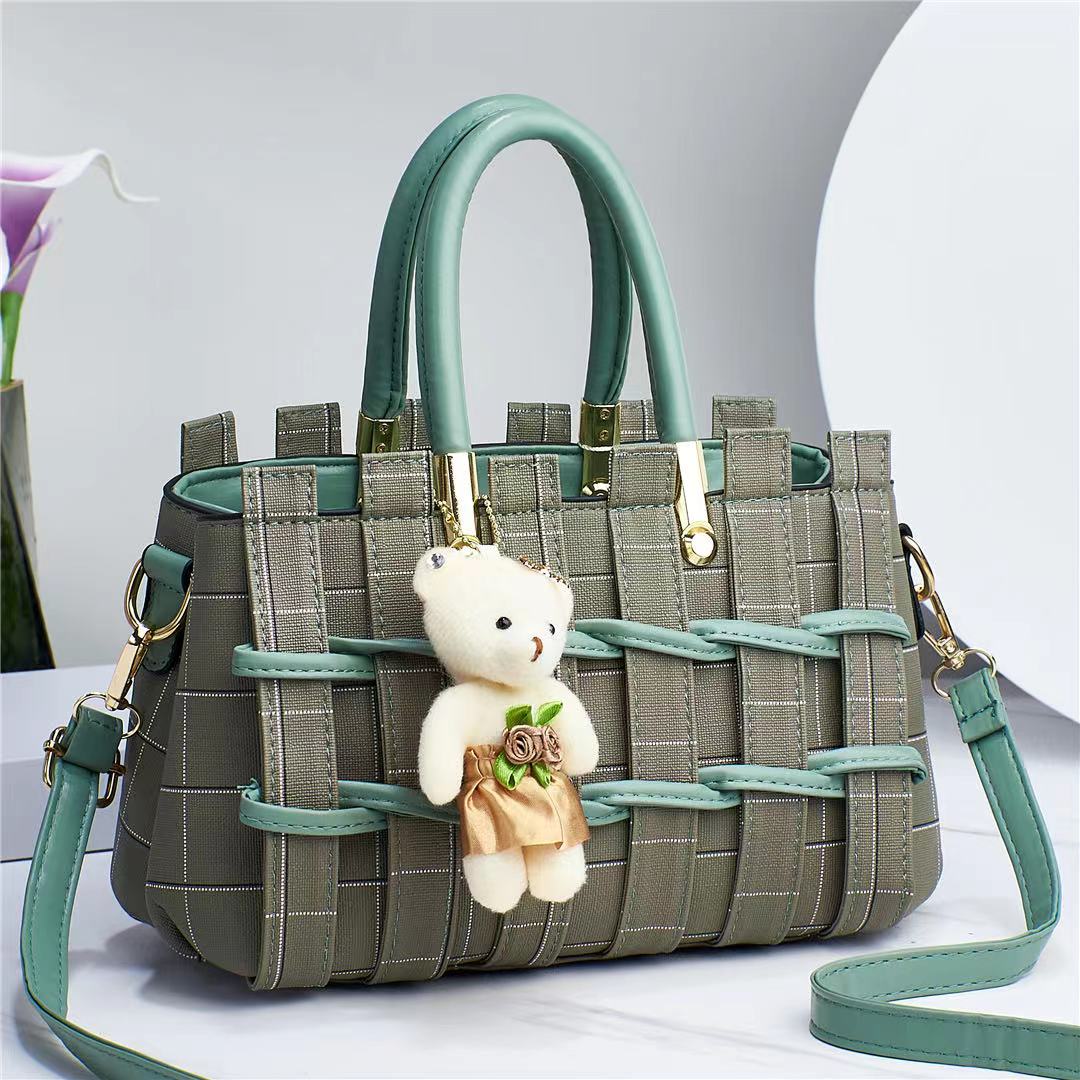 High end women's handbag single shoulder bag fashion trend lady alligator print single shoulder bag one size