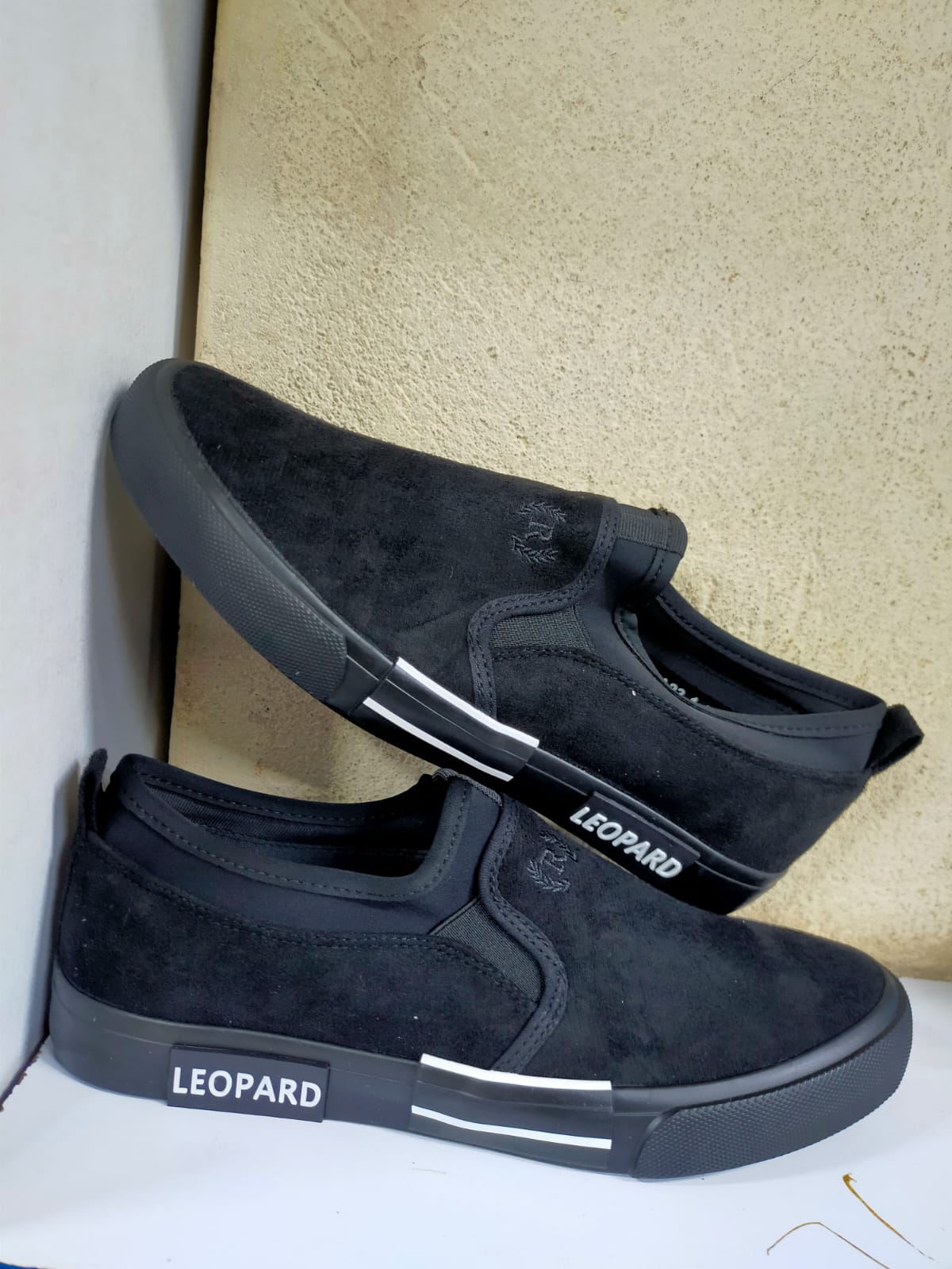 High Quality men`s leopard rubber shoes