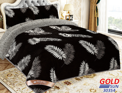 Luxurious Woolen Heavy Soft  Comfortable Duvets only (1pc) Does not come with a Bedsheet nor  Cases Black and white leaves 5*6